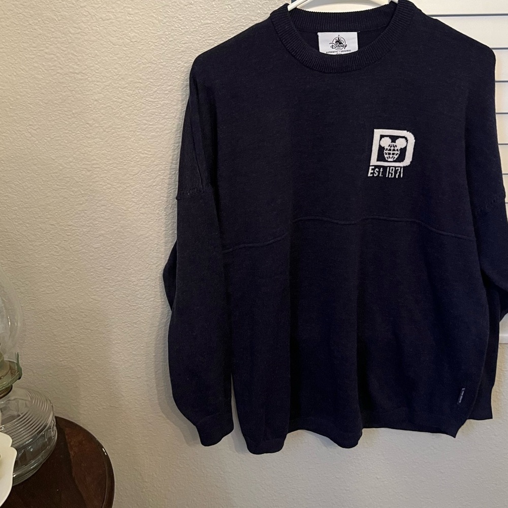 Walt Disney World Sweater Spirit Jersey with White details and WDW on back, XS